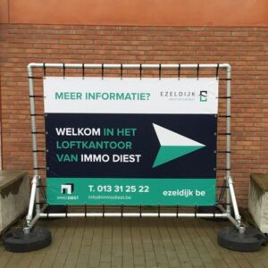 Werfframe met betonvoeten, parasolvoeten spandoek, werfdoeken, herashekken spandoek, immo spandoekframe